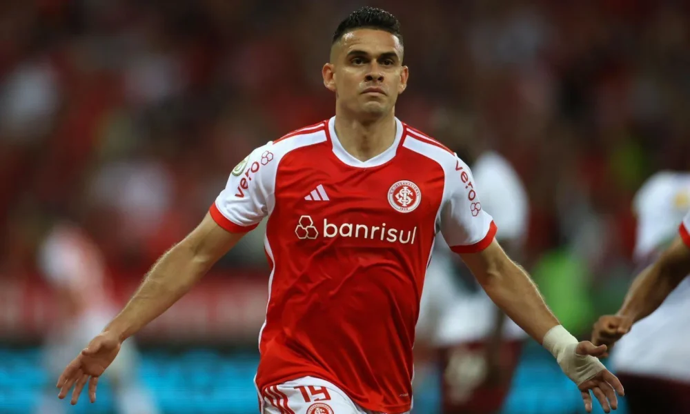 Inter-x-Fluminense Inter vence o Fluminense pelo Brasileirão • Edu Andrade/ Gazeta Press