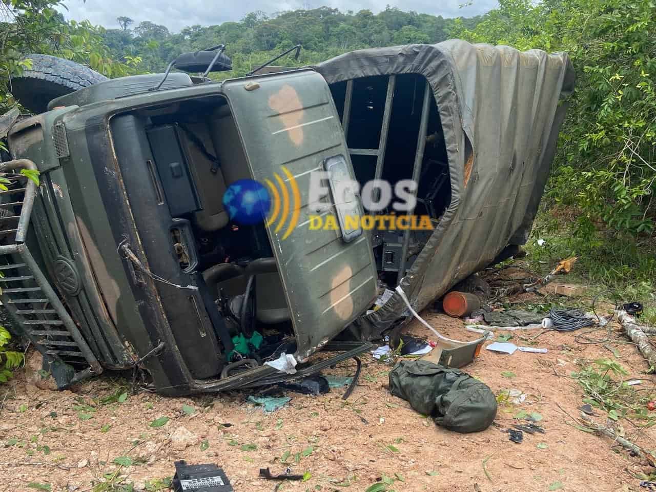 Militar do Exército morre em acidente com caminhão na BR-364, em Rondônia