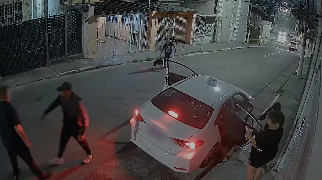 Cachorro salva família de assalto na zona leste de São Paulo; assista vídeo