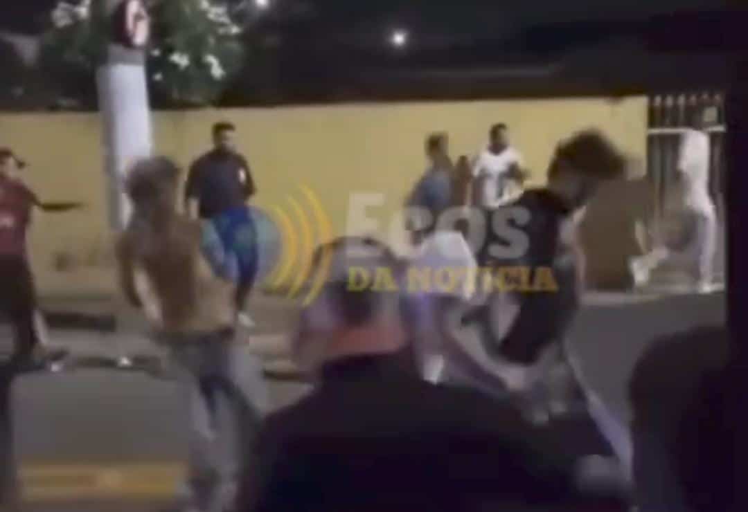 VÍDEO: Confusão em frente à boate viraliza com trilha sonora irônica
