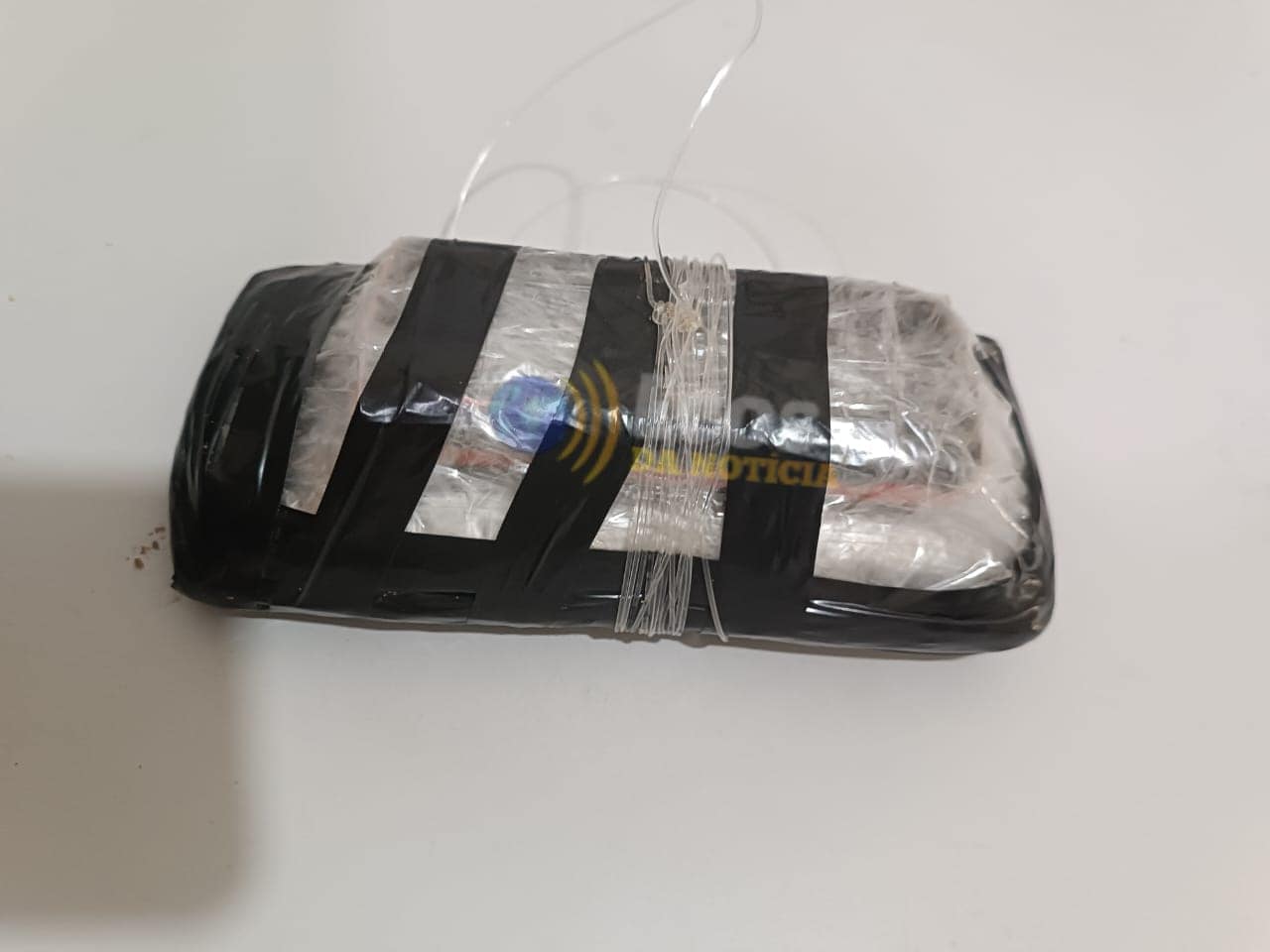 Dupla é presa ao tentar arremessar celulares para dentro de presídio em Sena Madureira