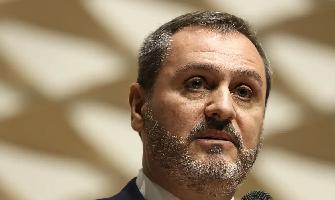 Diretor da Polícia Federal defende regulamentação das redes sociais