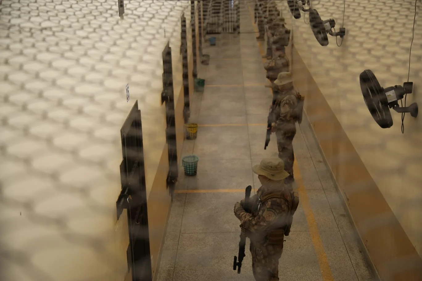 Complexo Penitenciário de Cruzeiro do Sul passa por revistas em operação policial