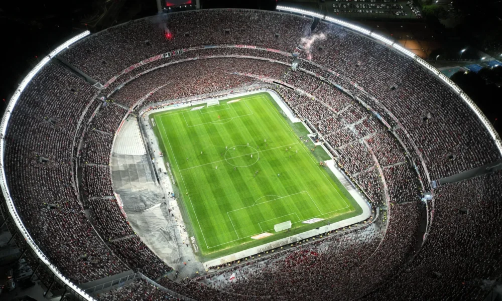 monumental-de-nunez-foi-ampliado-e-e-o-maior-da-america-do-sul-1676288157892_v2_4x3-e1730818238267 Monumental de Núñez, casa do River Plate • Divulgação/Twitter/River Plate