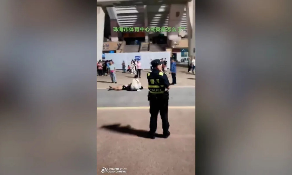 still-21116652-86071-still Vídeo on-line, geolocalizado pela CNN, mostra as consequências de um atropelamento em massa que deixo 35 mortos em Zhuhai, China. • Redes sociais