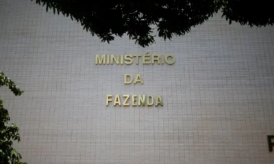 Inflação medida pelo Índice Nacional de Preços ao Consumidor (INPC), índice utilizado para corrigir o salário mínimo, a projeção avançou de 4,1% para 4,4% • 14/02/2023 REUTERS/Adriano Machado