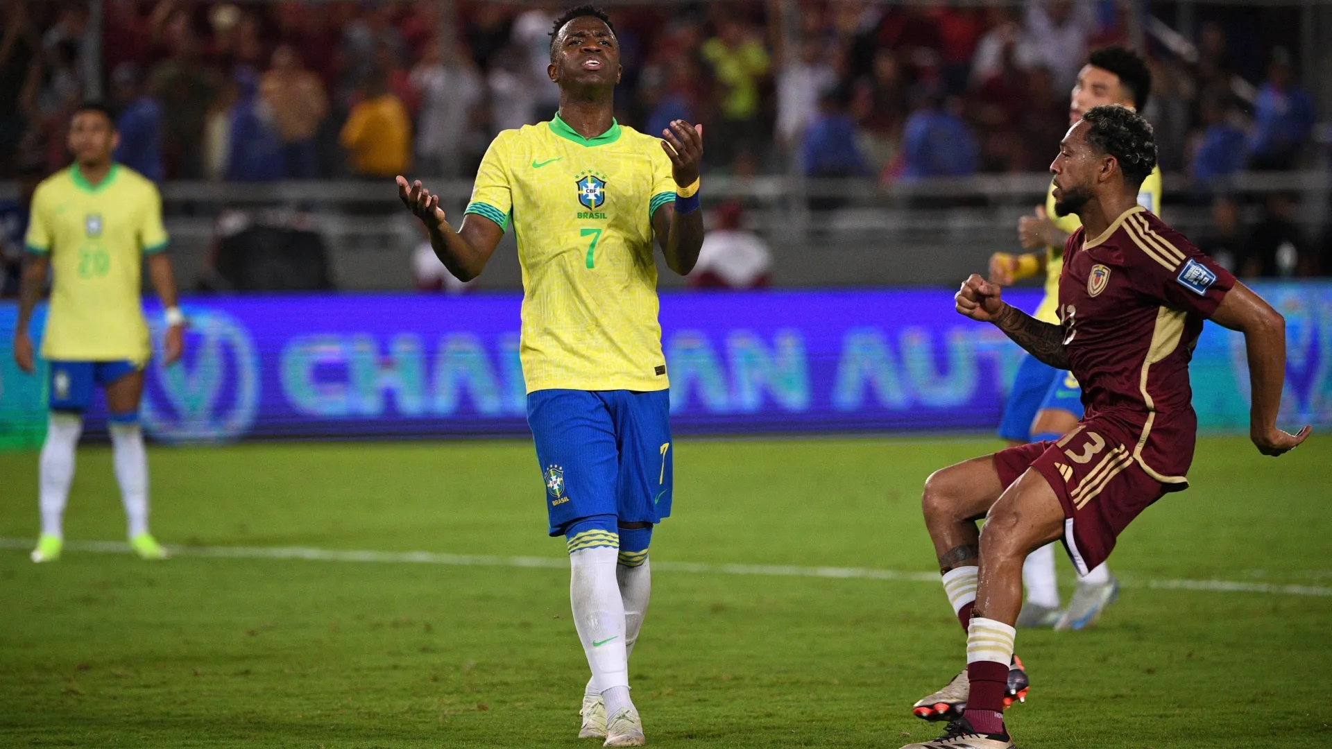 Vini Jr. perde pênalti, e Brasil só empata com Venezuela pelas Eliminatórias da Copa