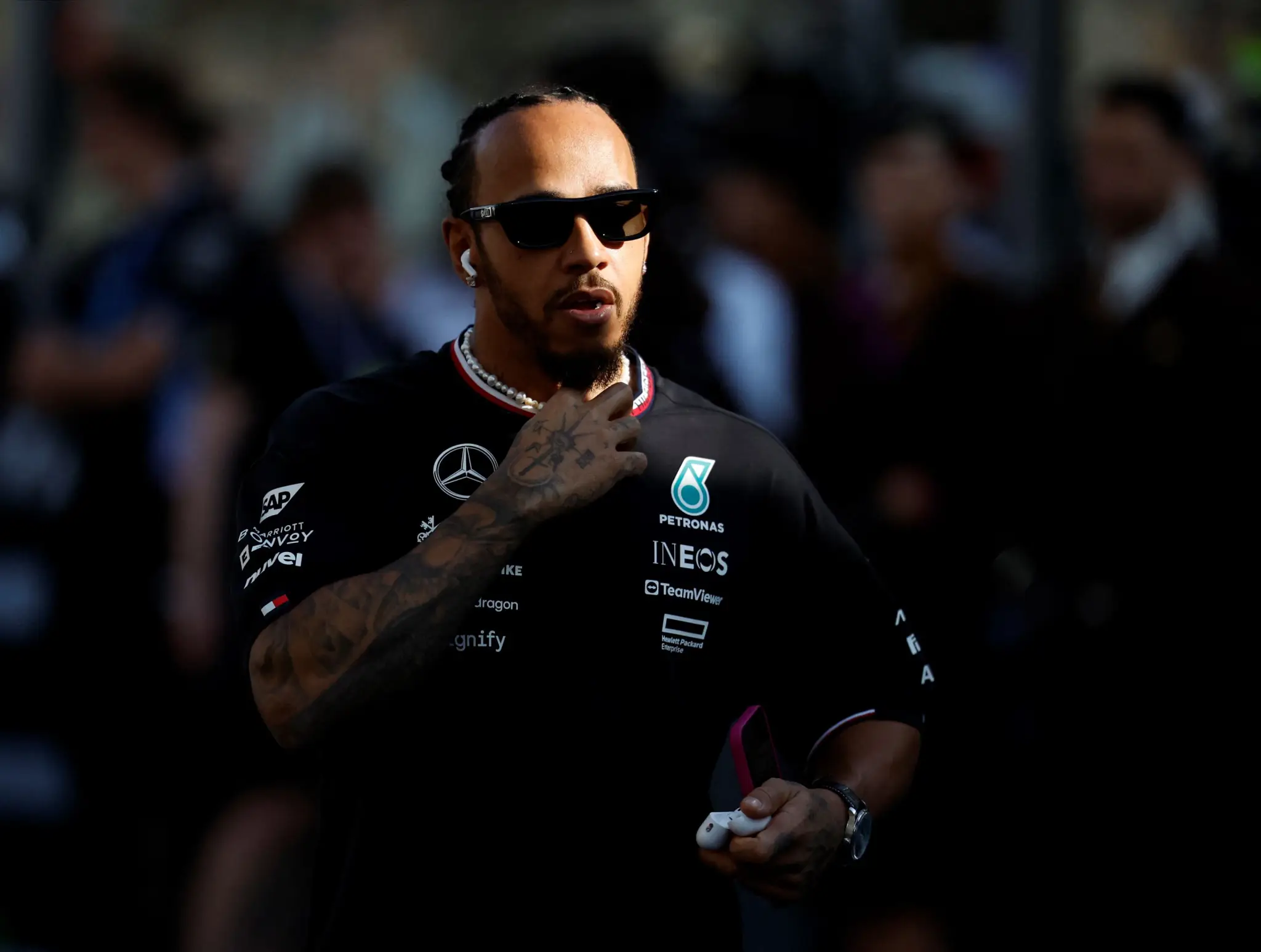 Fórmula 1: Lewis Hamilton se emociona em adeus da Mercedes com 6 taças em 12 anos