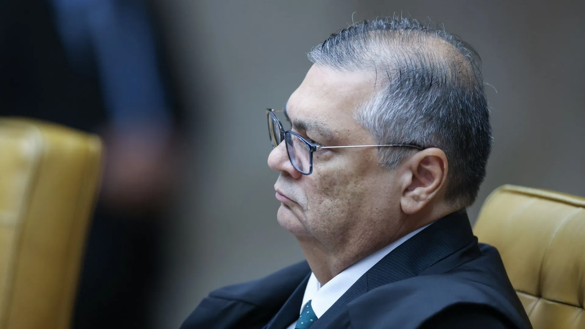 Dino dá prazo até às 20h desta sexta-feira (27) para Câmara responder sobre emendas