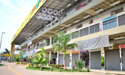 Foto: Aquiri Shopping tem dezenas de lojas fechadas por falta de movimento - Whidy Melo/ac24horas