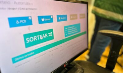 Foram sorteados em três grupos de prioridade e toda a lista deve ser publicada no Diário Oficial e no portal da Sehurb. Foto: Alisson Oliveira/Secom