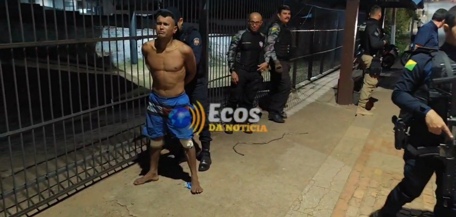 No Acre, bandido rouba trabalhadora, é perseguido, linchado por populares e vai preso todo cagado