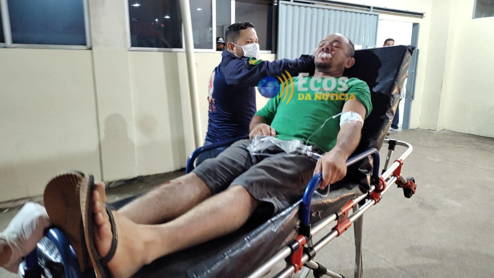 Colisão frontal entre motos deixa motoboy ferido em Rio Branco