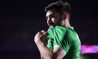 i (1) Gabriel Taliari beija o escudo do Juventude para comemorar o gol Ettore Chiereguini/ Agif/Gazeta Press