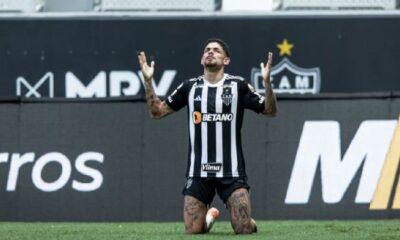i Rubens comemora o gol que salvou o Atlético-MG e rebaixou o Athletico-PR no Brasileirão Pedro Souza / Atlético