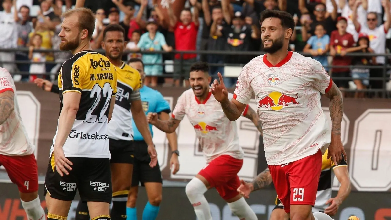 Brasileirão: Red Bull Bragantino goleia o Criciúma e escapa do rebaixamento