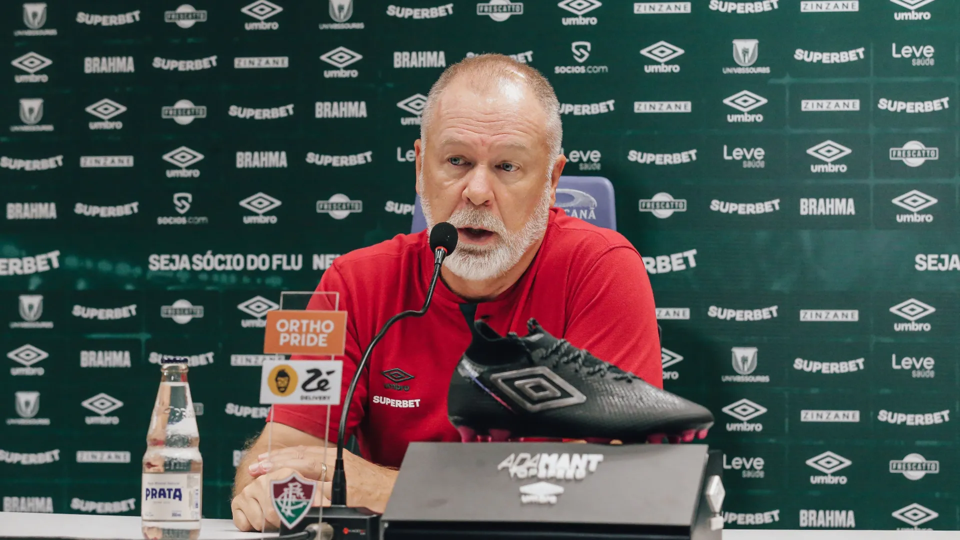 Mano Menezes comenta polêmica que resultou na saída de Marcelo do Fluminense