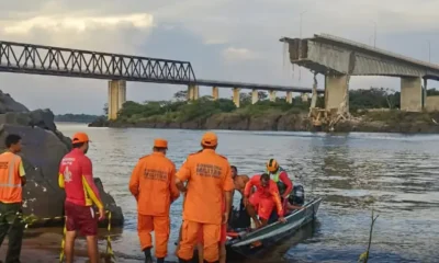 ponte-tocantins-maranhao Queda de ponte entre Tocantins e o Maranhão (Foto: Corpo de Bombeiros/Tocantins)