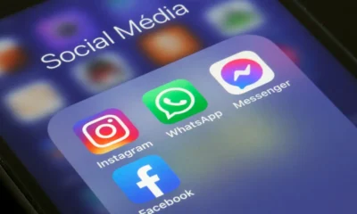 GettyImages-1345139040 Logotipos de aplicativos de mídia social, Instagram, WhatsApp, Messenger e Facebook, são exibidos na tela de um iPhone em 06 de outubro de 2021, em Paris, França (Chesnot/Getty Images)