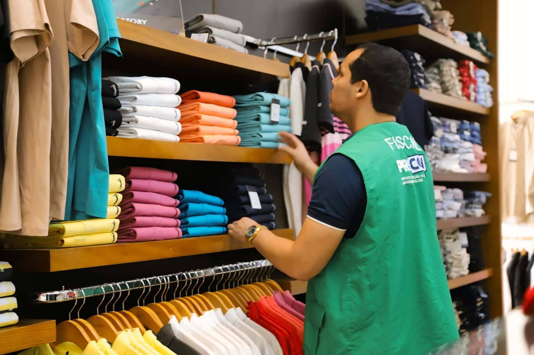 Procon realiza Operação Queima de Estoque para garantir direitos dos consumidores