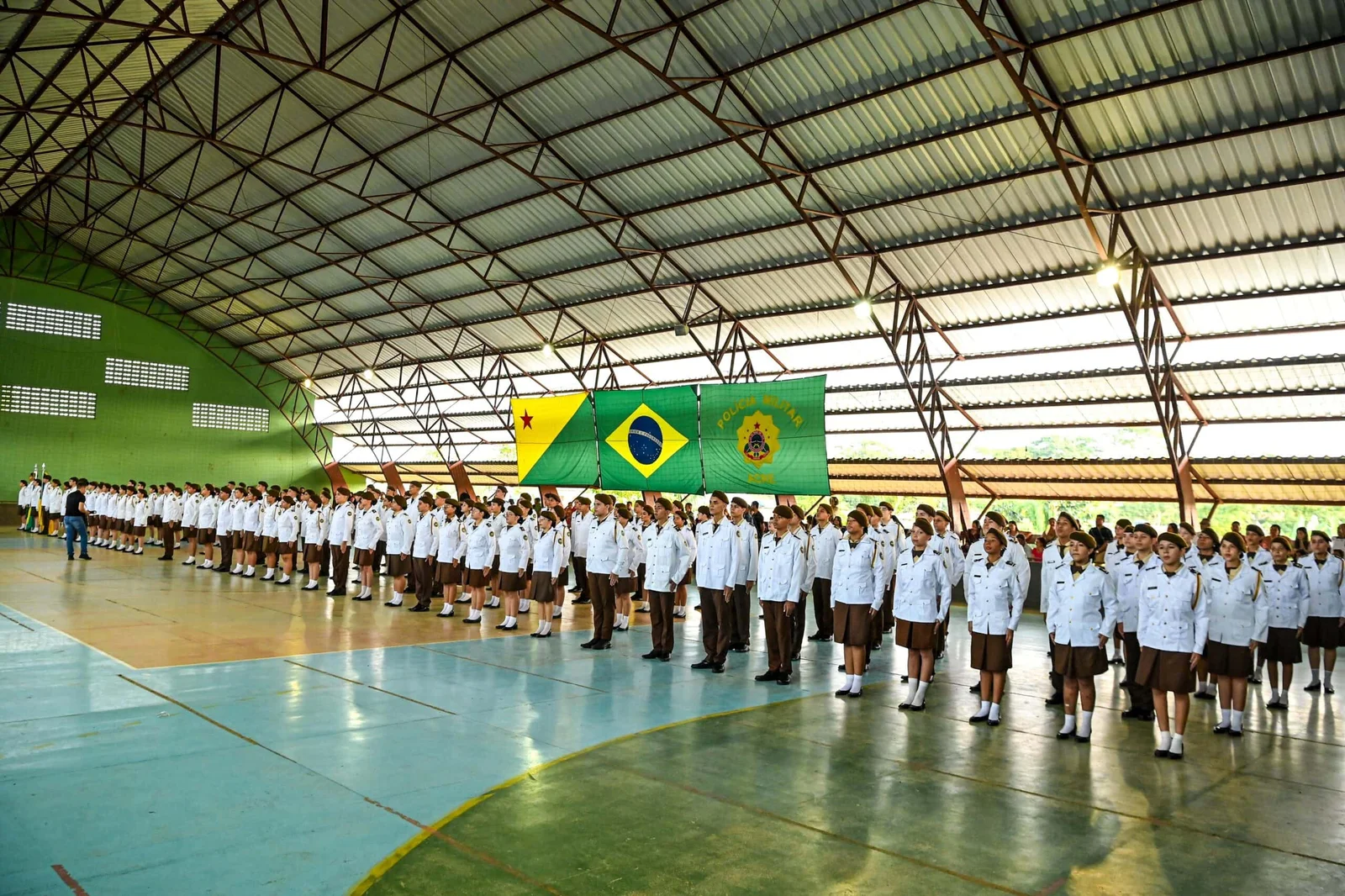 Estado forma 154 estudantes do ensino fundamental do Colégio Militar Tiradentes