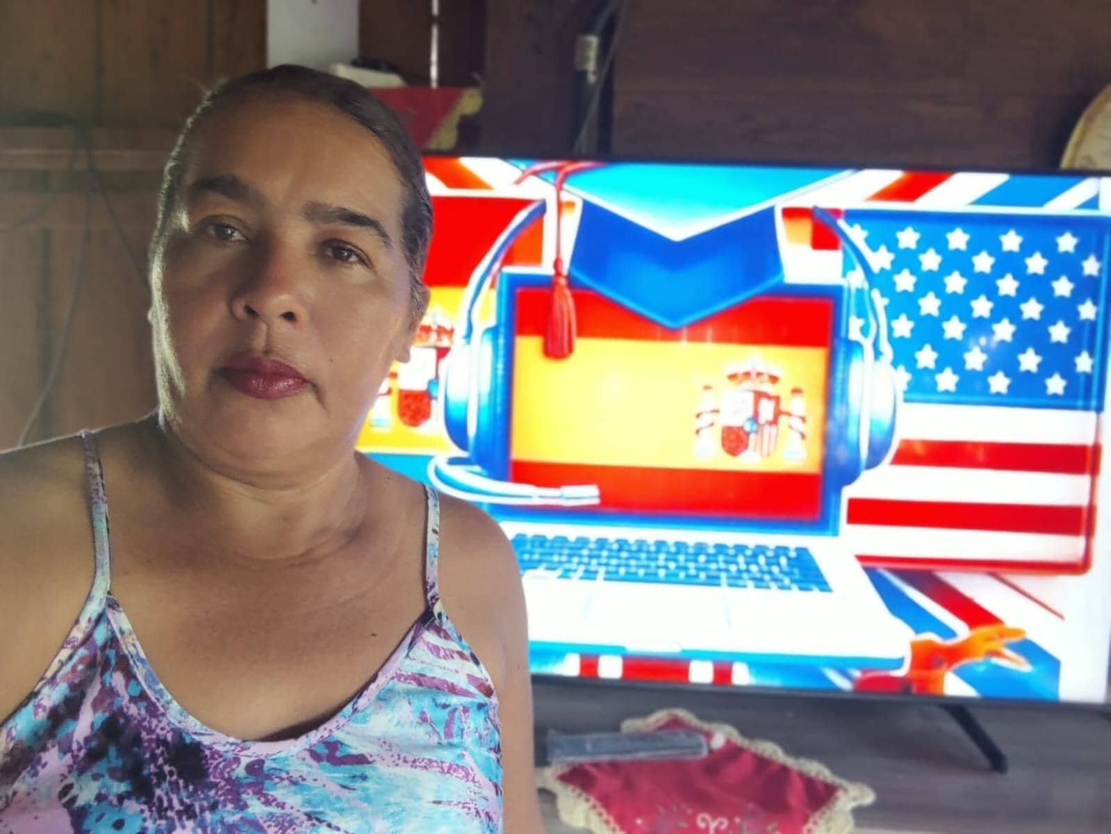 Moradora de seringal no Acre estuda espanhol a distância em curso do Centro de Estudo de Línguas