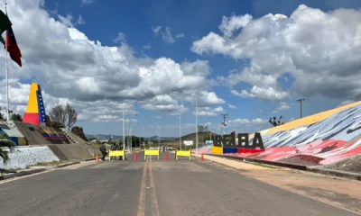 Fronteira do Brasil com a Venezuela fechada na cidade de Pacaraima (RR) • Reprodução