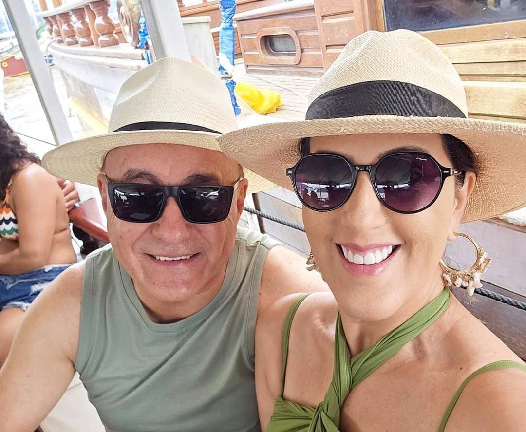 Tião Bocalom e esposa curtem férias em Paraty, no Rio de Janeiro