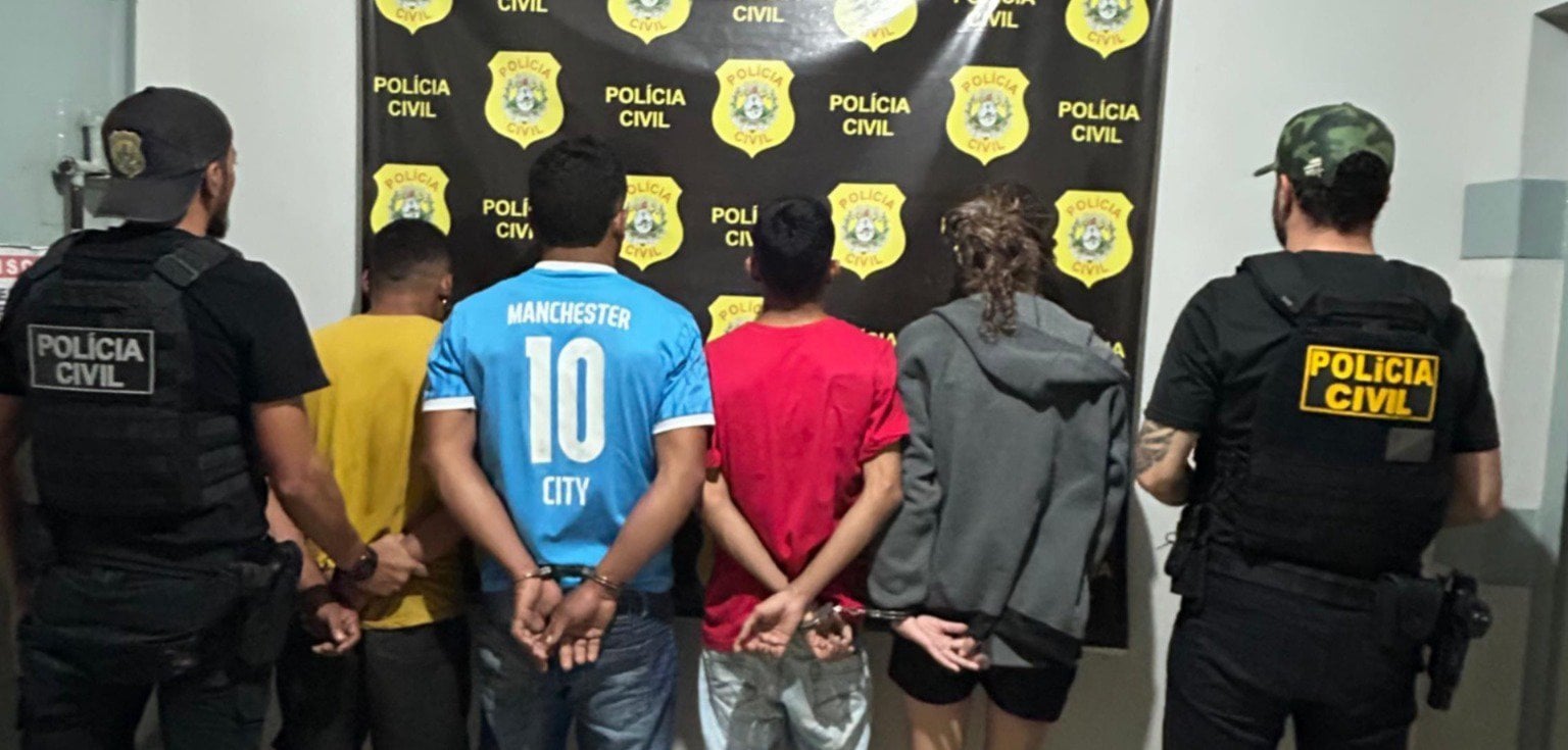 Polícia Civil prende quatro pessoas por associação ao tráfico de drogas