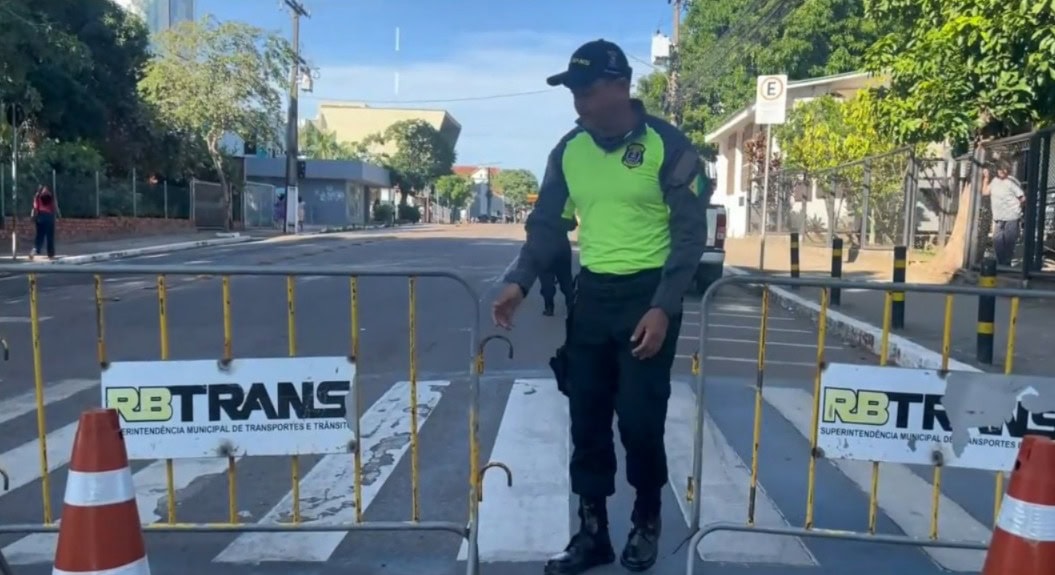 RBTrans sugere vias alternativas para tráfego durante bloqueio de avenida; saiba mais