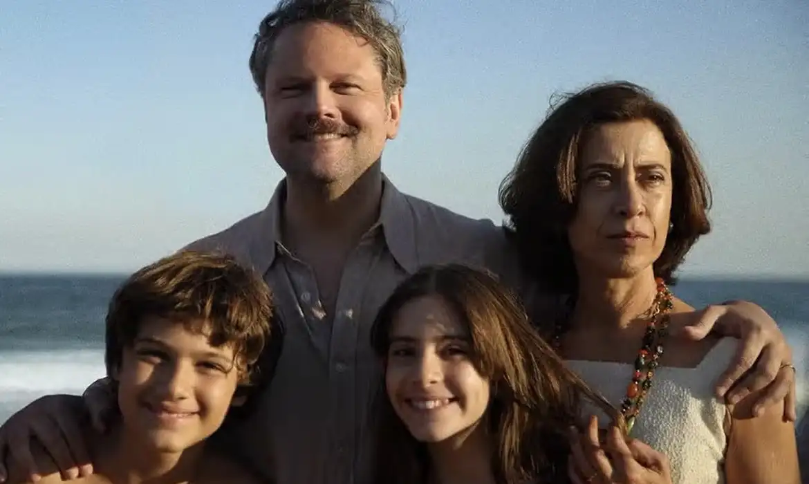 Globo de Ouro será entregue neste domingo (5/1); brasileiros estão na disputa