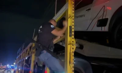 carretacv Carreta que transportava carros roubados do CV é interceptada na Dutra • Reprodução