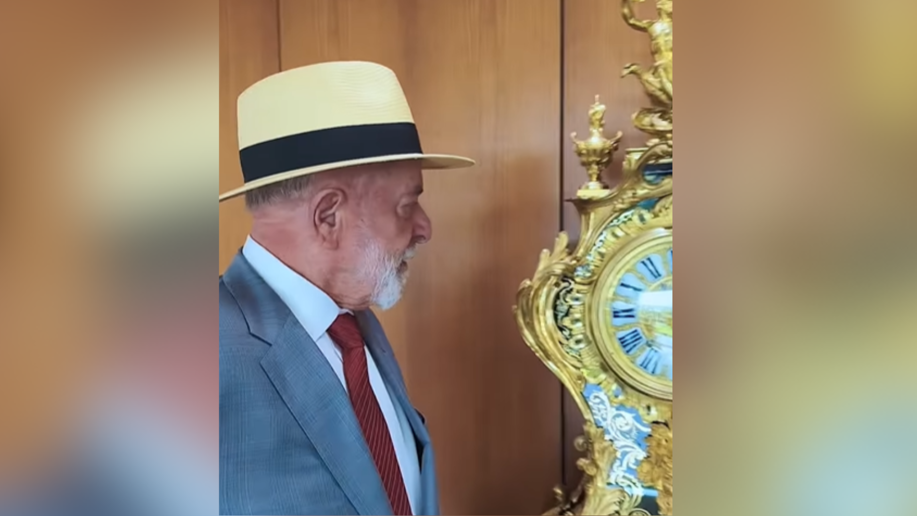 Após ser destruído no 8 de janeiro, relógio restaurado ficará no gabinete de Lula