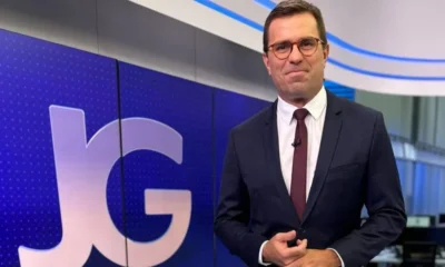 Rodrigo Bocardi na bancada do Jornal da Globo • Instagram/Rodrigo Bocardi