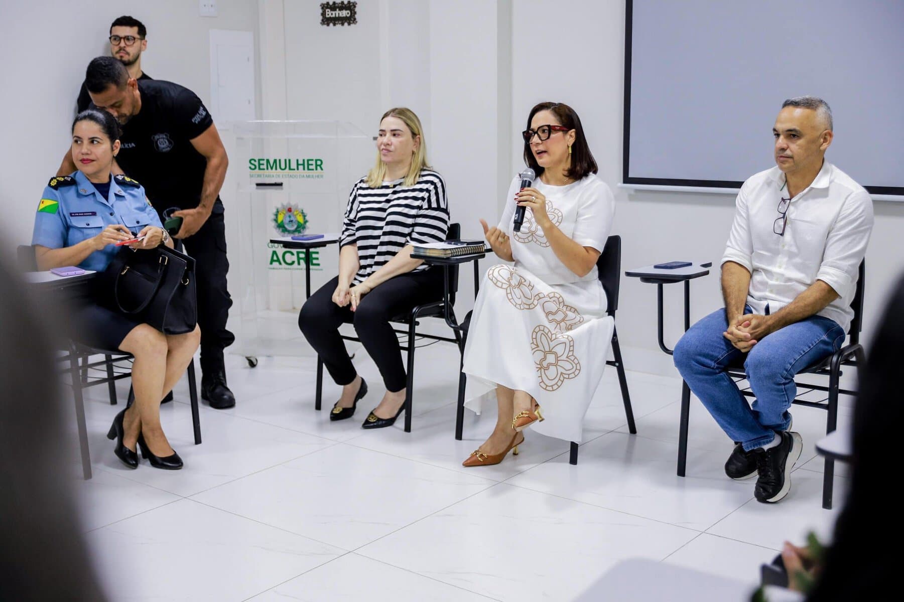 Vice-governadora Mailza se reúne com equipe de governo para fortalecer orçamentos de gênero e de combate ao feminicídio