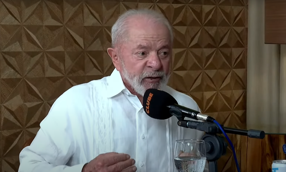 O presidente Luiz Inácio Lula da Silva (PT) em entrevista a Rádio Clube do Pará, nesta sexta-feira (14) • YouTube/Reprodução
