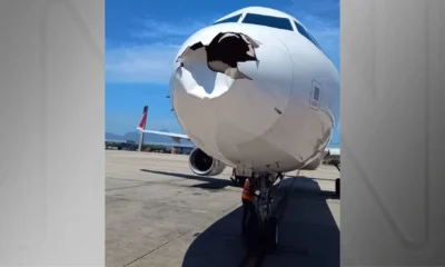 Airbus A321 da Latam ficou com o bico destruído após colisão com ave no Rio • Reprodução