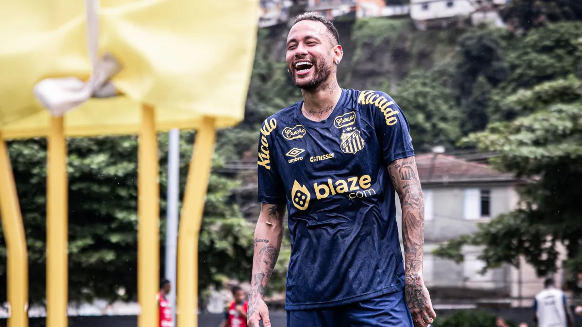 Neymar faz 33 anos em dia de reestreia pelo Santos; saiba quantos minutos ele jogará