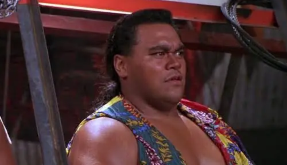 Peter-Navy-Tuiasosopo-em-Street-Fighter Peter Navy Tuiasosopo no filme live-action de "Street Fighter" • Reprodução