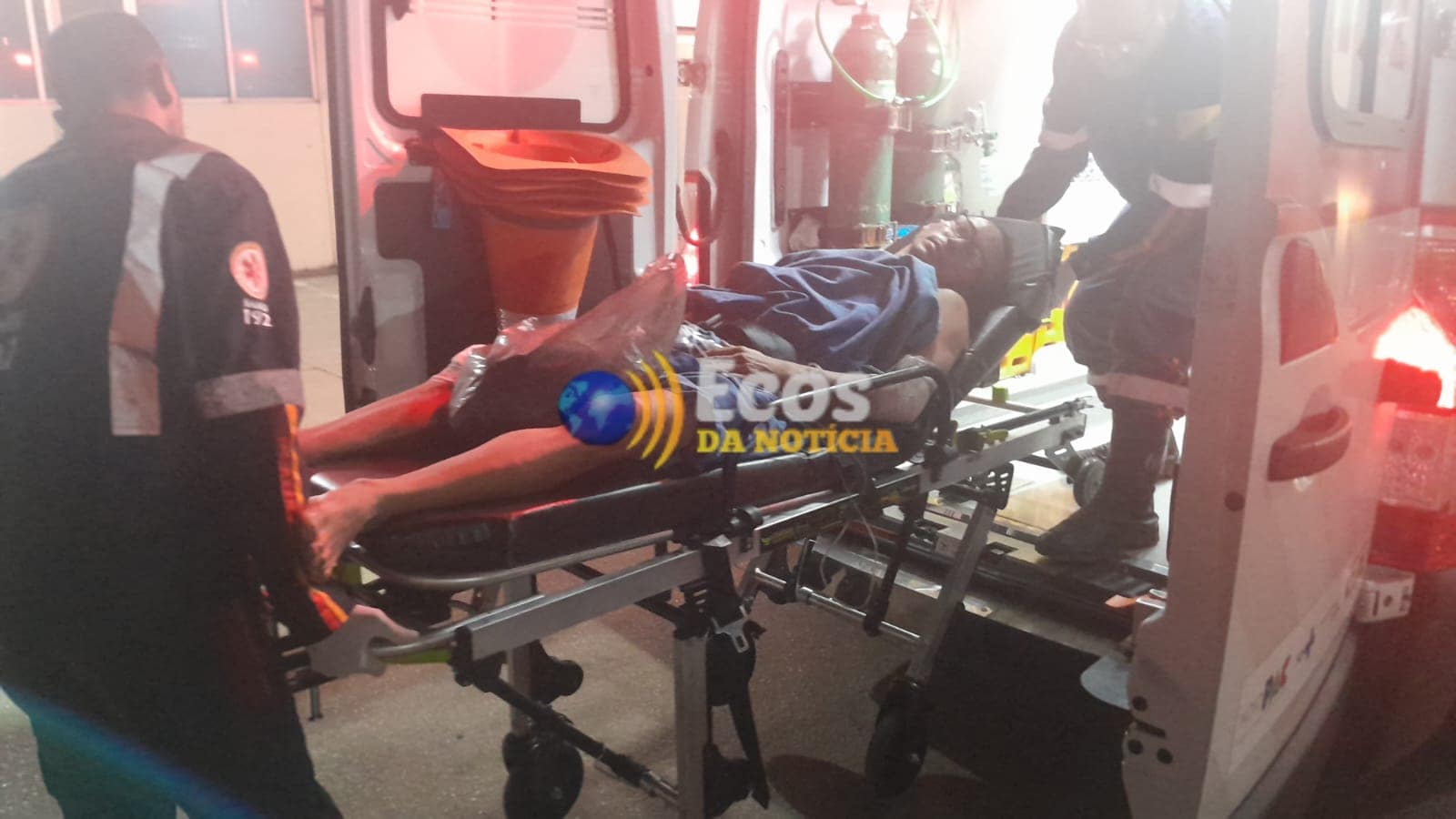 Homem fica ferido ao tentar salvar móveis de incêndio no interior Acre