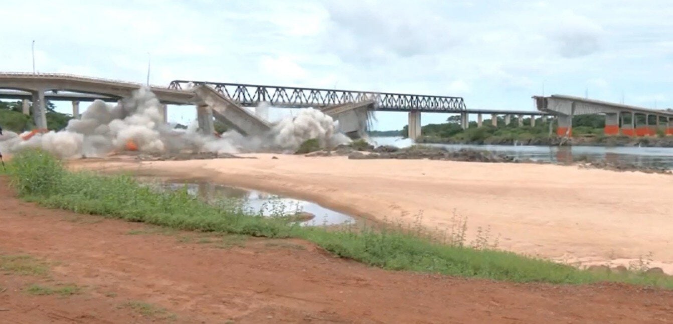 Vídeo mostra implosão da estrutura que sobrou de ponte entre o TO e o Maranhão