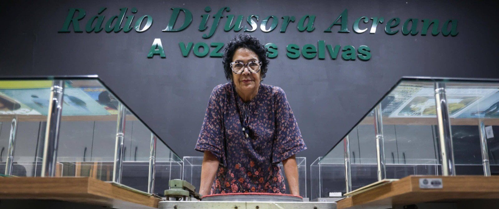 No Dia Mundial do Rádio, conheça a trajetória da radialista acreana que virou rainha