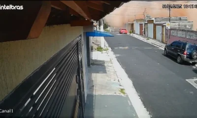 Prédio desaba em Santana e deixa homem ferido • Reprodução