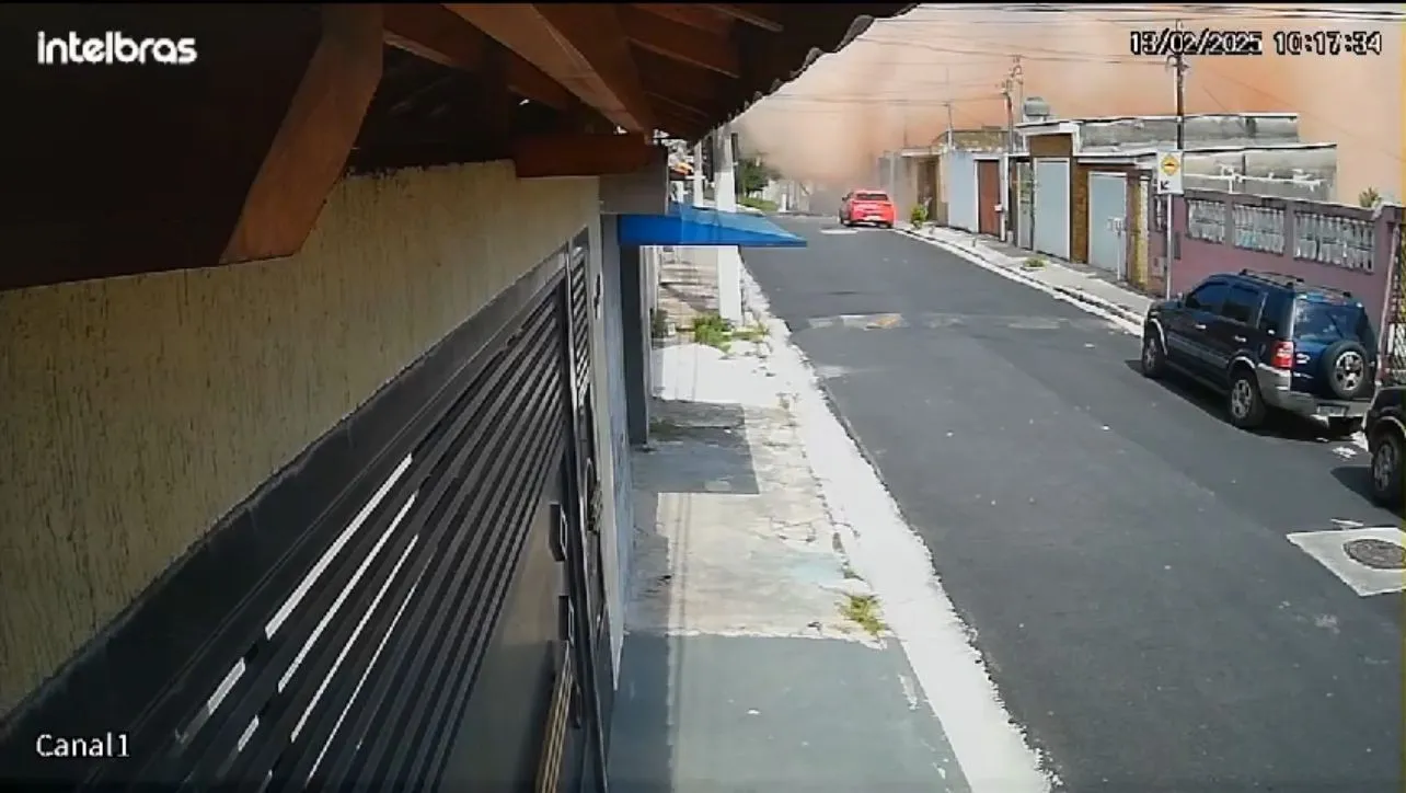 Vídeo: Edifício desaba e deixa uma pessoa ferida na zona norte de São Paulo