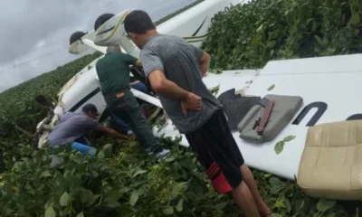 aviao-cai-parana Piloto recusou atendimento após a queda (Foto: reprodução / redes sociais / aRede)