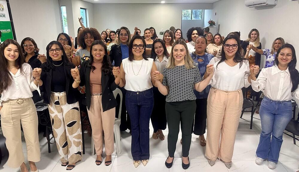 b76834d8-f9b9-4209-a017-bea44fd4a61d-1024×576 Reunião de alinhamento de ações em prol de meninas e mulheres no Acre, promovida pela Secretaria da Mulher. Foto: Franklin Lima/Semulher