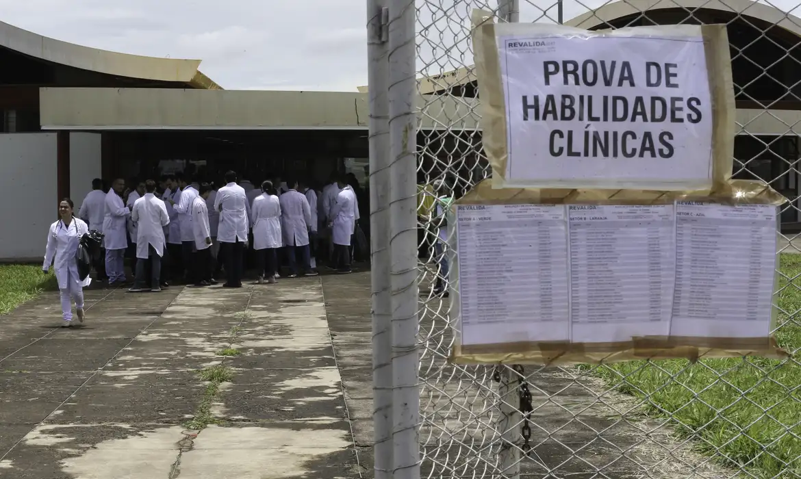 Prazo para recurso sobre resultado preliminar do Revalida termina nesta segunda-feira