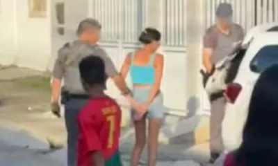 Além da genitália, outras partes do corpo da menina também foram queimadas com o isqueiro (Foto: Reprodução/Redes Sociais)