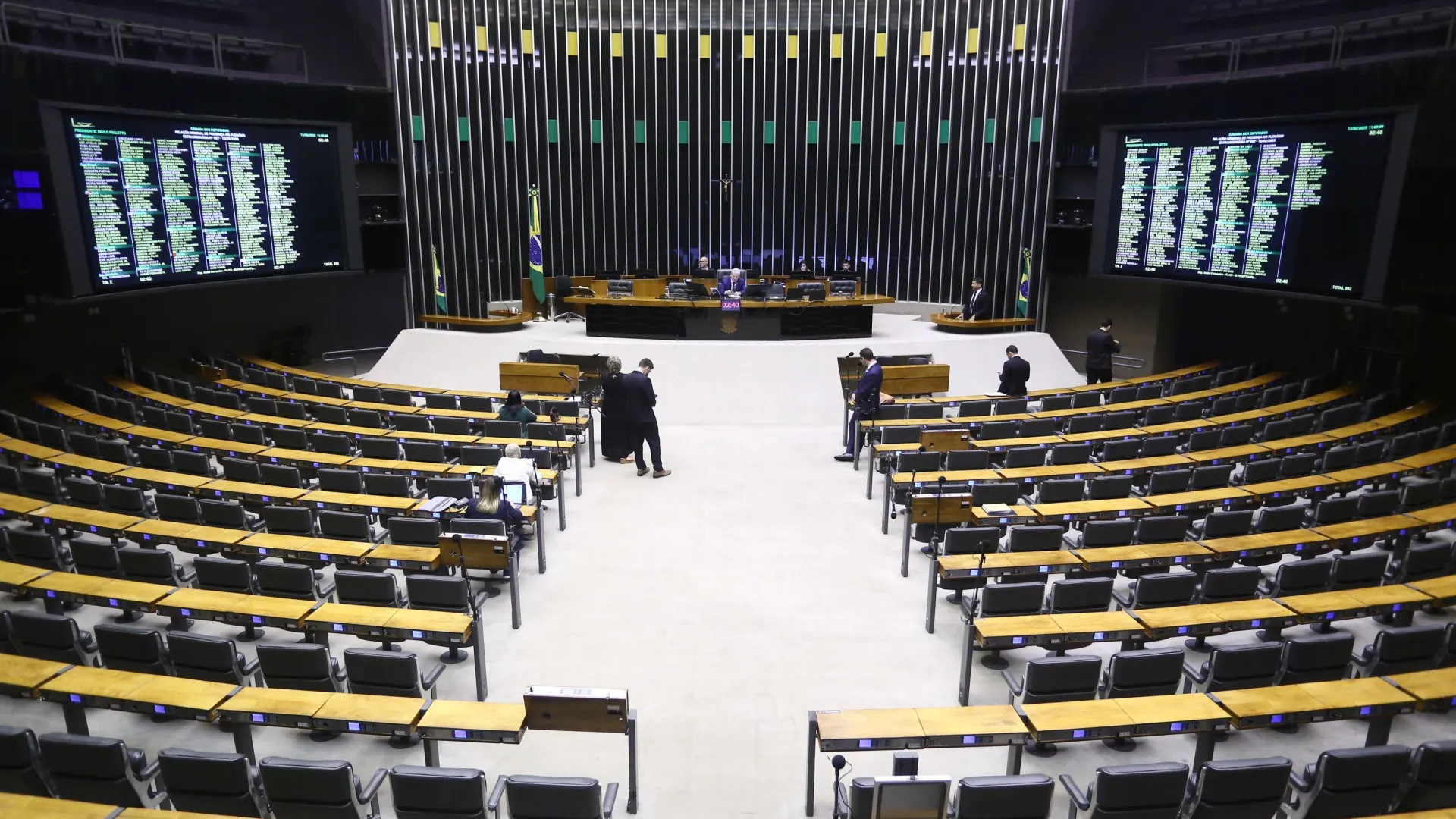 Oposição calcula ter 230 votos a favor de PL da Anistia; são necessários 257