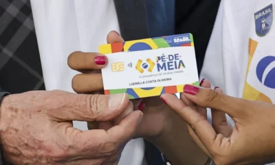 O presidente da República, Luiz Inácio Lula da Silva, participa da entrega de cartões do Programa Pé-de-Meia para alunos de todo o País • Brasília (DF), 25/03/2024 - Marcelo Camargo/Agência Brasil